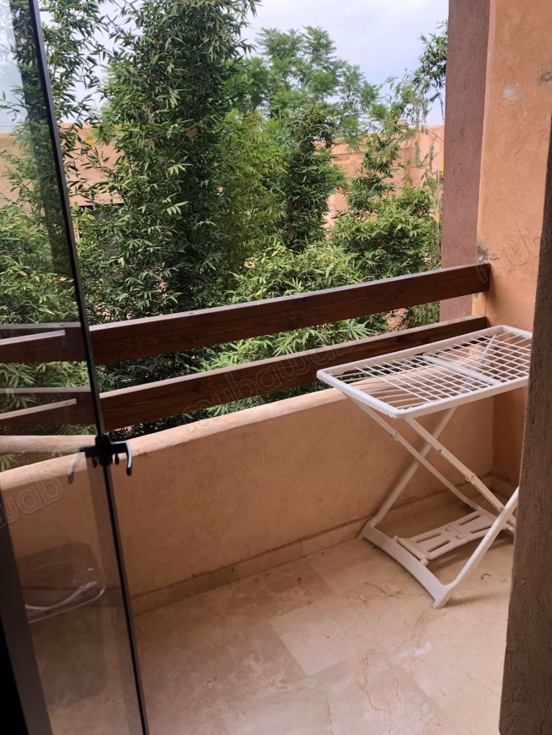Bel appartement en location à Hay Targa. 
2 chambres
