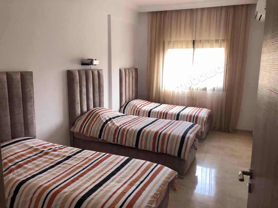 Bel appartement en location à Hay Targa. 
2 chambres