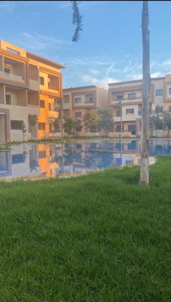 Bel appartement en location à Hay Targa. 
2 chambres