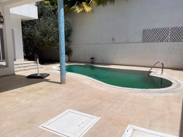 Location d'une villa avec piscine à la Marsa