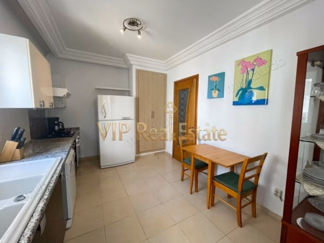 A vendre s3 à El Aouina Cité Wahat