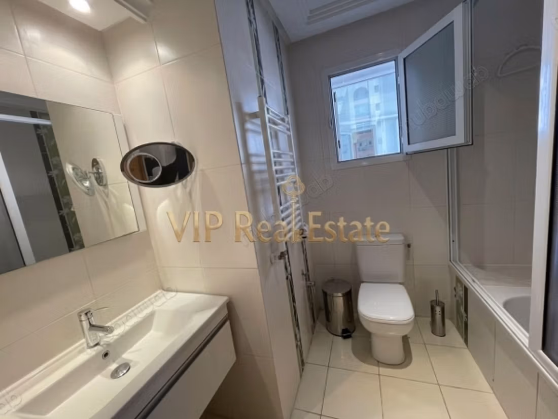 A vendre s3 à El Aouina Cité Wahat