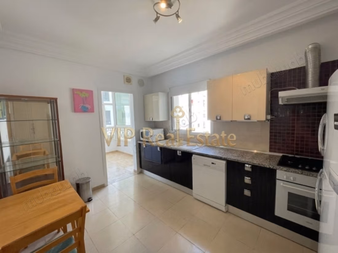 A vendre s3 à El Aouina Cité Wahat