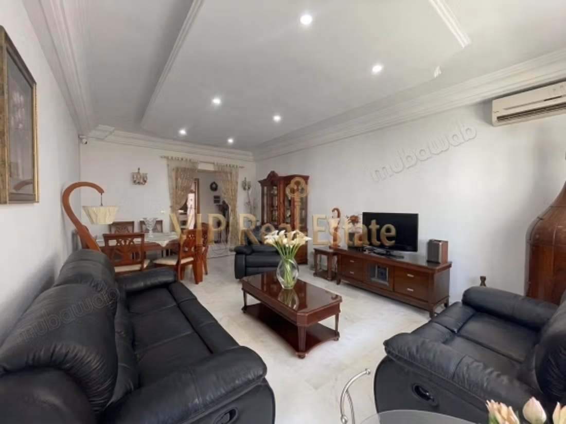 A vendre s3 à El Aouina Cité Wahat