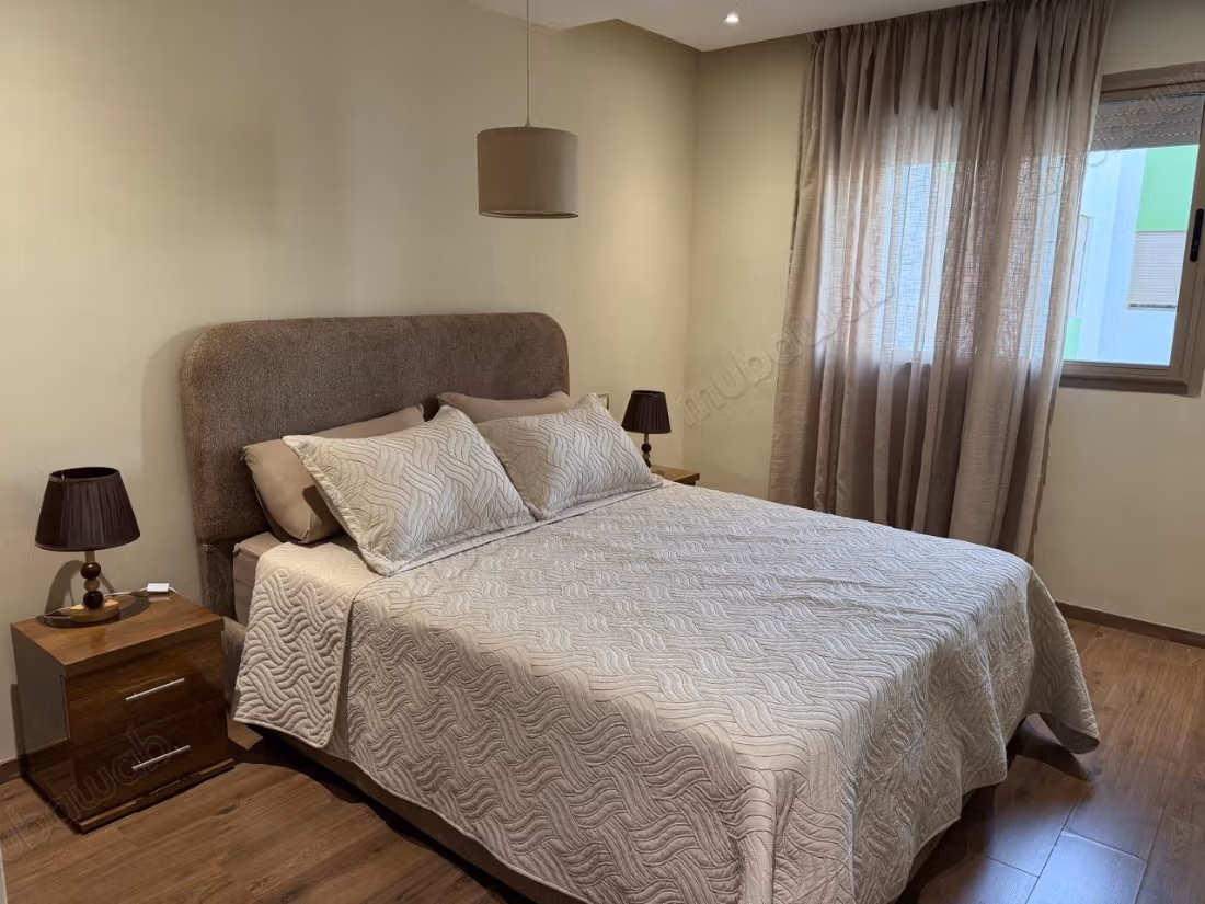 Appartement meublé dernier étage au parc