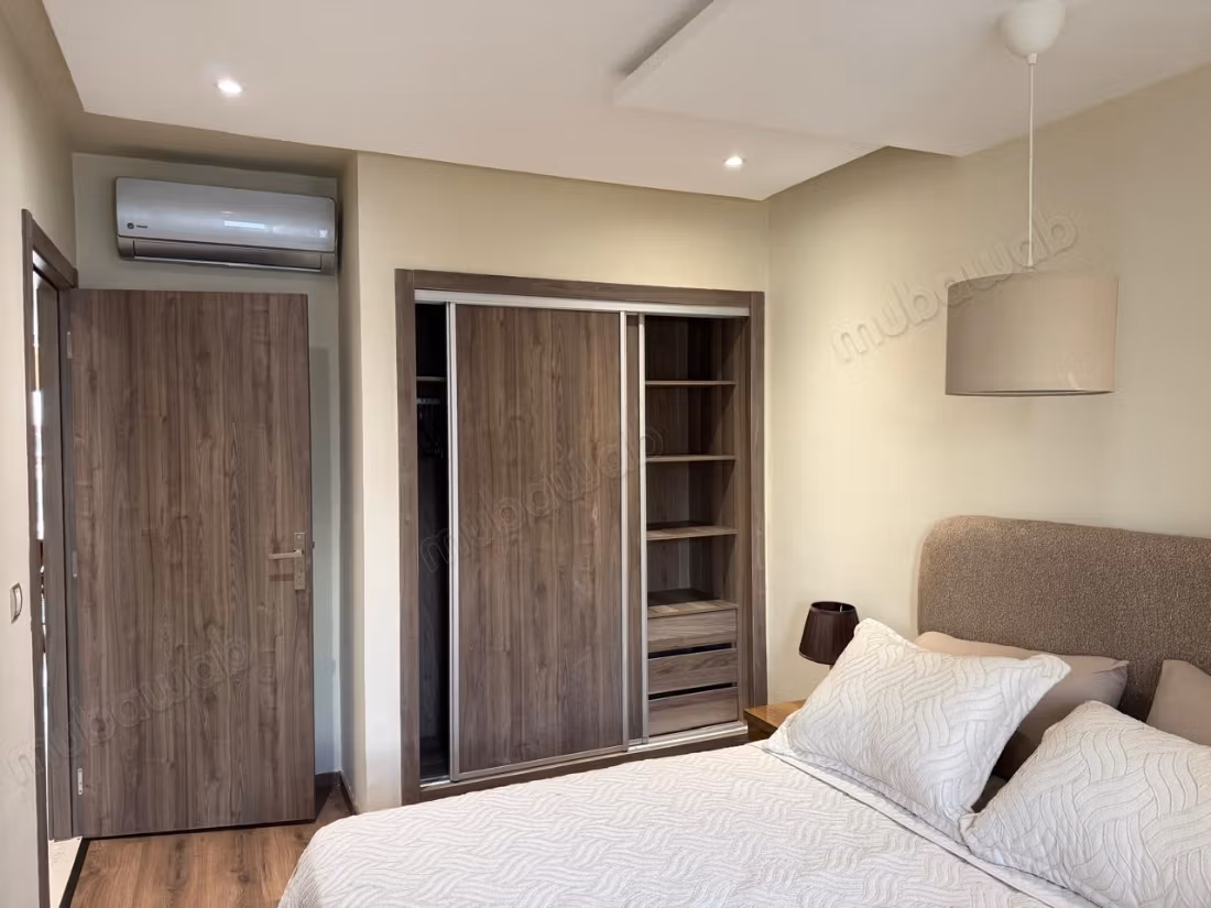 Appartement meublé dernier étage au parc