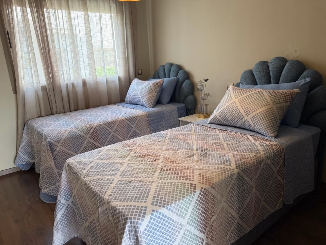 Appartement meublé dernier étage au parc