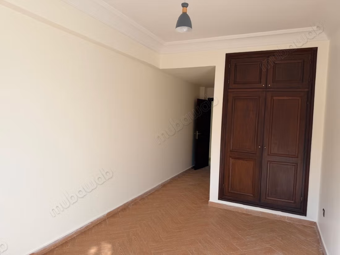 Appartement vide situé a wafa