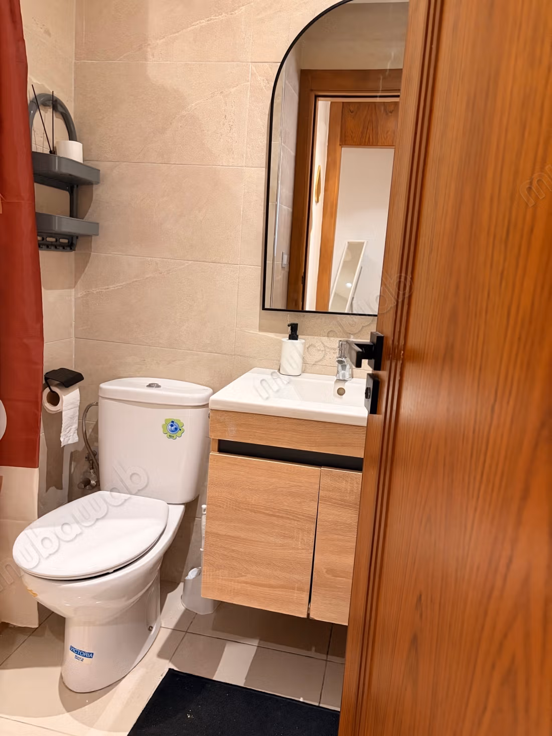 Studio neuf entièrement équipé et meublé, jamais occupé