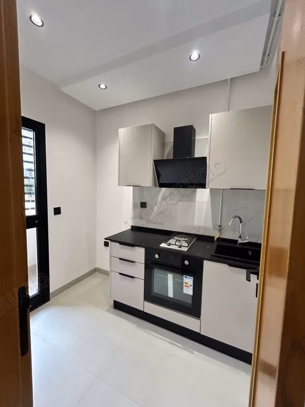  À Vendre – S1,2ᵉ main, La Nouvelle Soukra  La Nouvelle Soukra