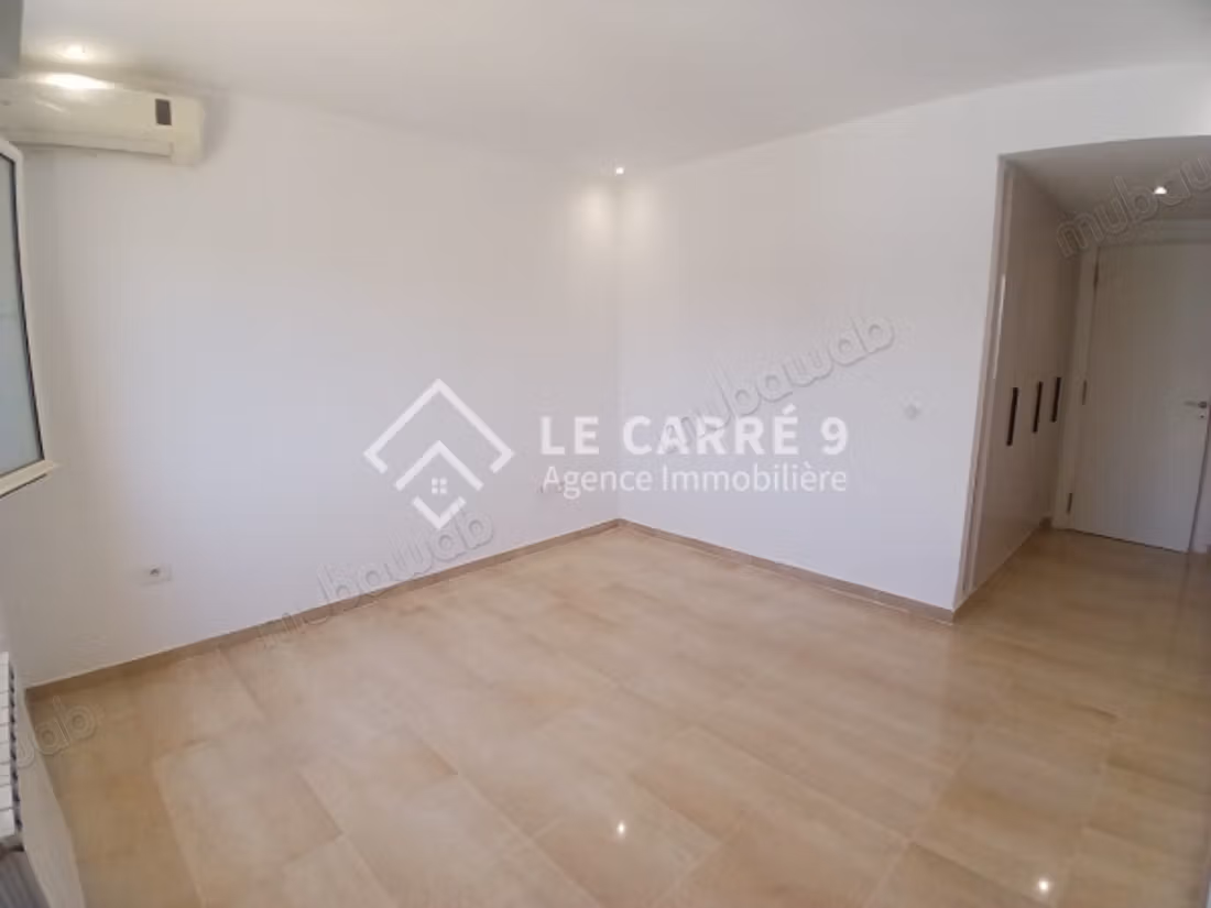 À louer un appartement S3 au Lac 2