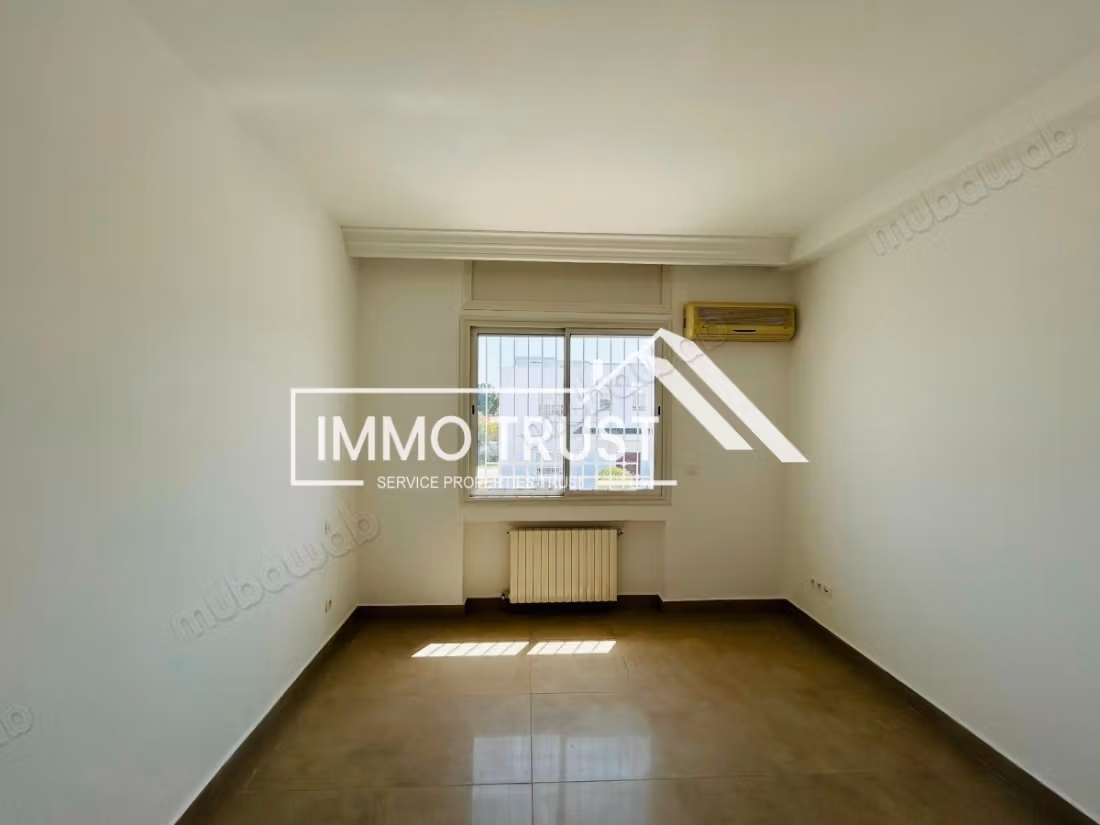 Villa S5 avec chambre de service à Lac 1