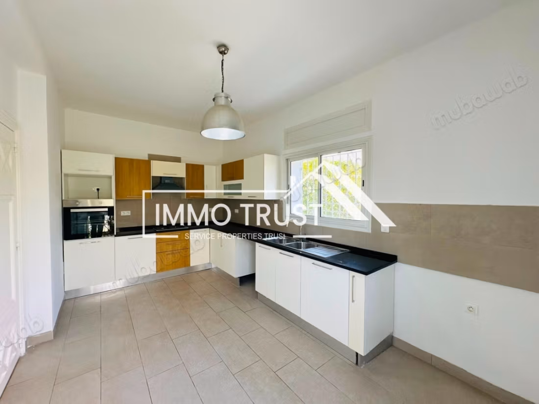 Villa S5 avec chambre de service à Lac 1