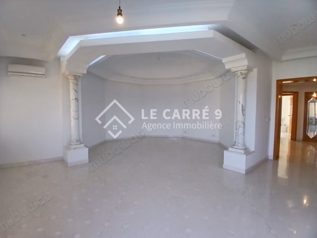 À louer une Villa S5 vue mer à La Marsa