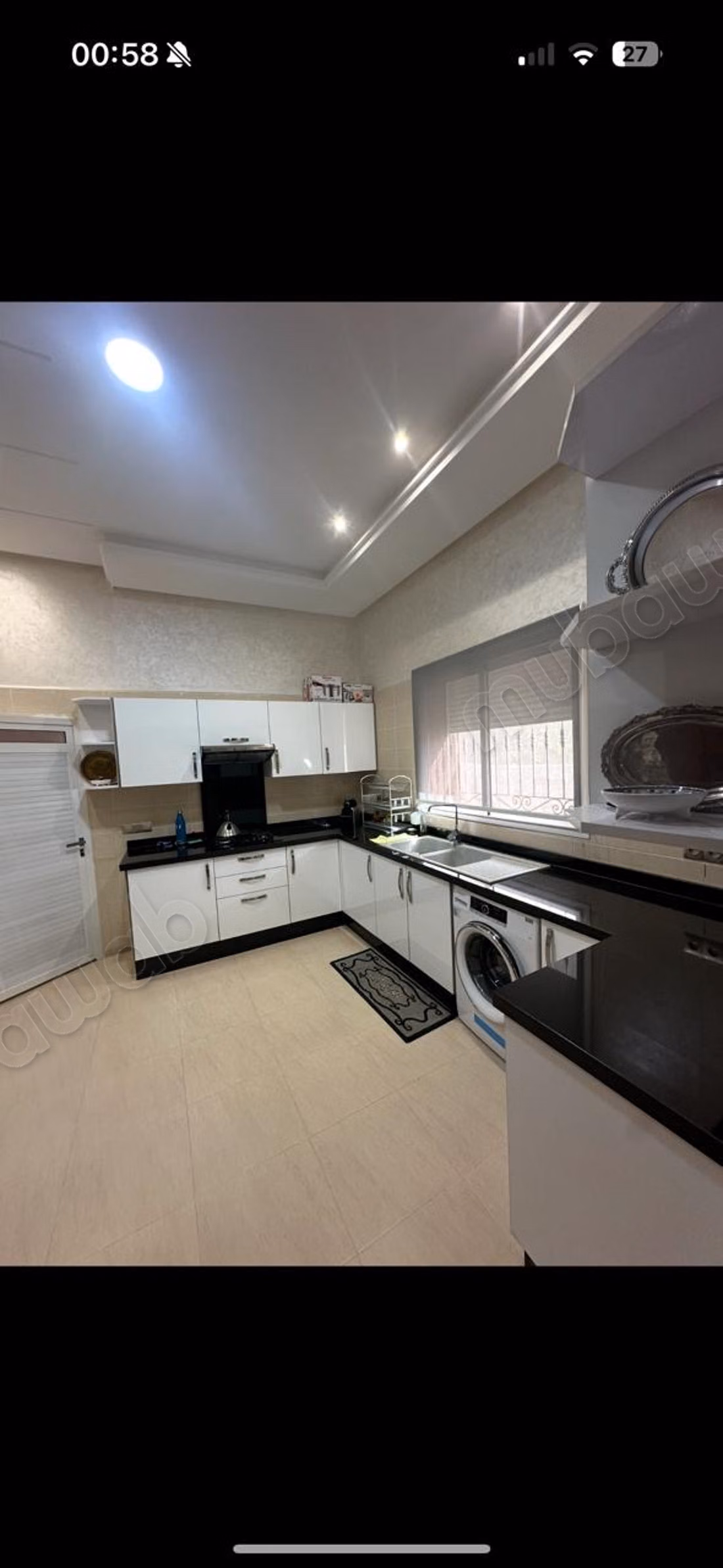 Villa van hoge standaard te huur aan de Route de Tahanaout. Oppervlakte van 532 m². Gemeubileerd