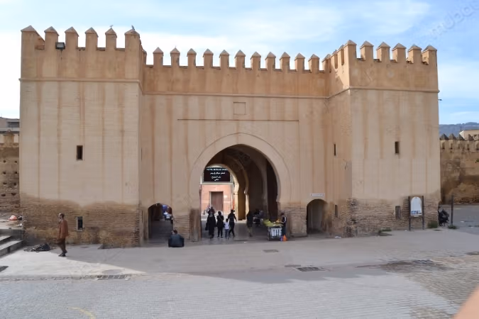 Vende local comercial 200 m² Bab Maftouh Fés