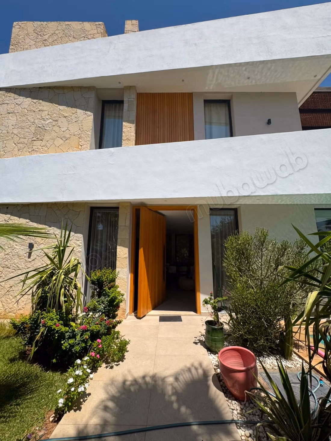 Affitto di una villa eccellente sulla strada per Tahanaout. 4 eccellenti stanze. Arredato