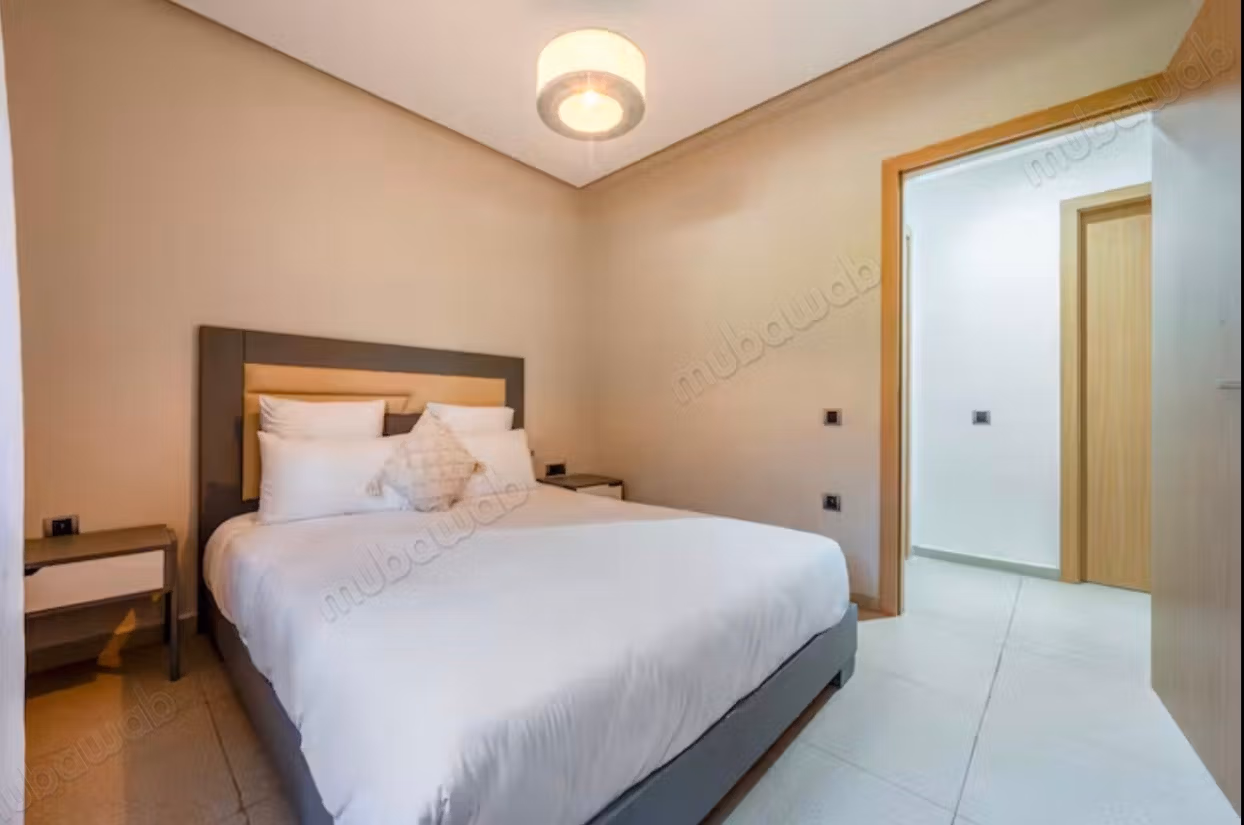Bel appartement à vendre à Agdal. 
4 grandes pièces. 
Bien meublé