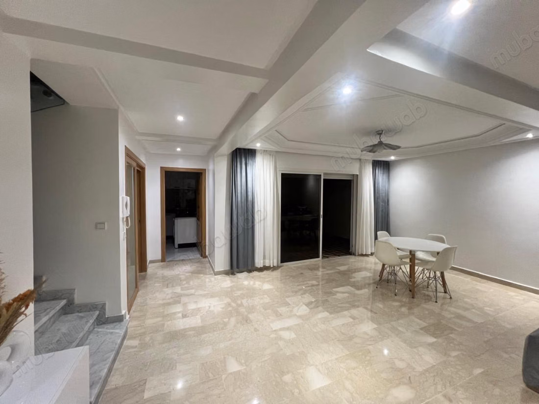 Magnifique appartement duplex à louer à L’hivernage