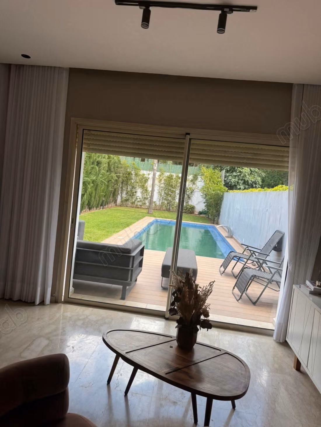 Villa moderna a la venta en ciudad verde Bouskoura