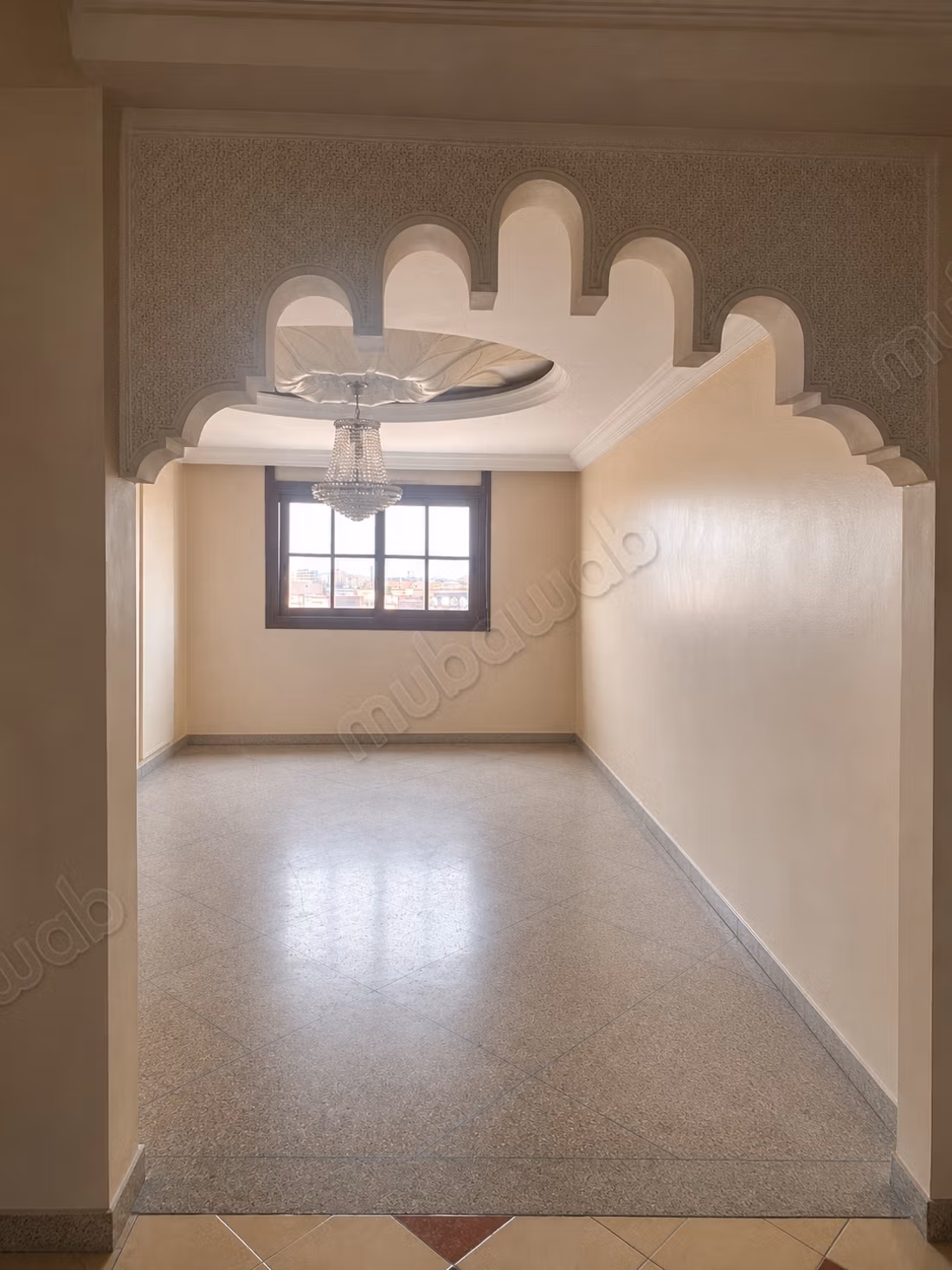 Vend appartement à Chaâbi. 
1 Pièce. 
Salon traditionnel marocain