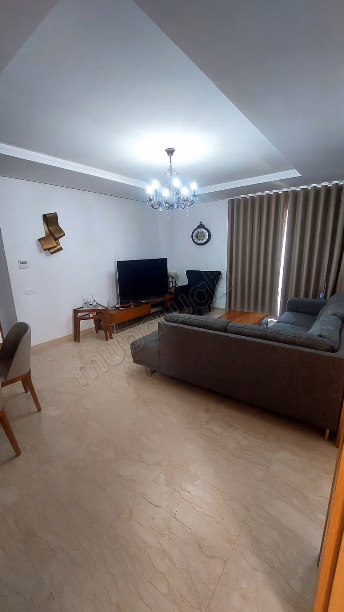 Location d'un appartement à Marina, Bab Al Bahr. 
2 chambres. 
Bien meublé
