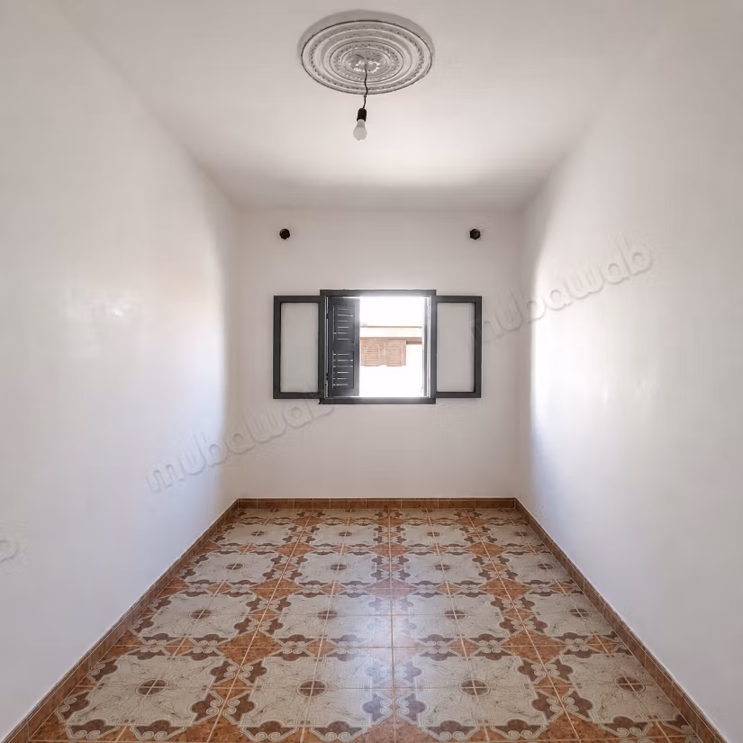 Appartement à louer au mois au premier étage à Tétouan
