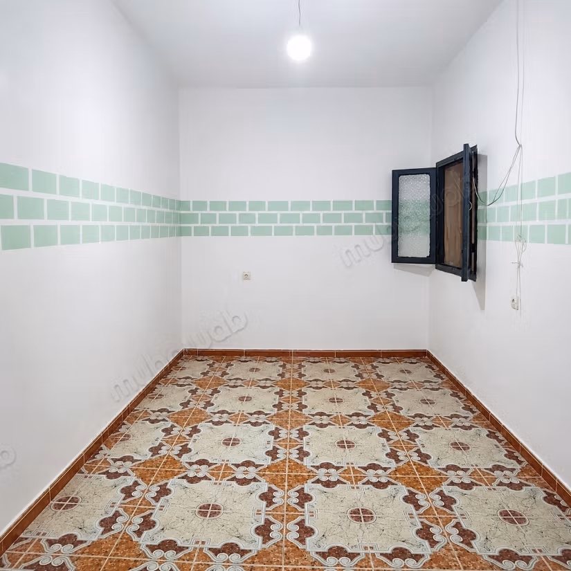 Appartement à louer au mois au premier étage à Tétouan