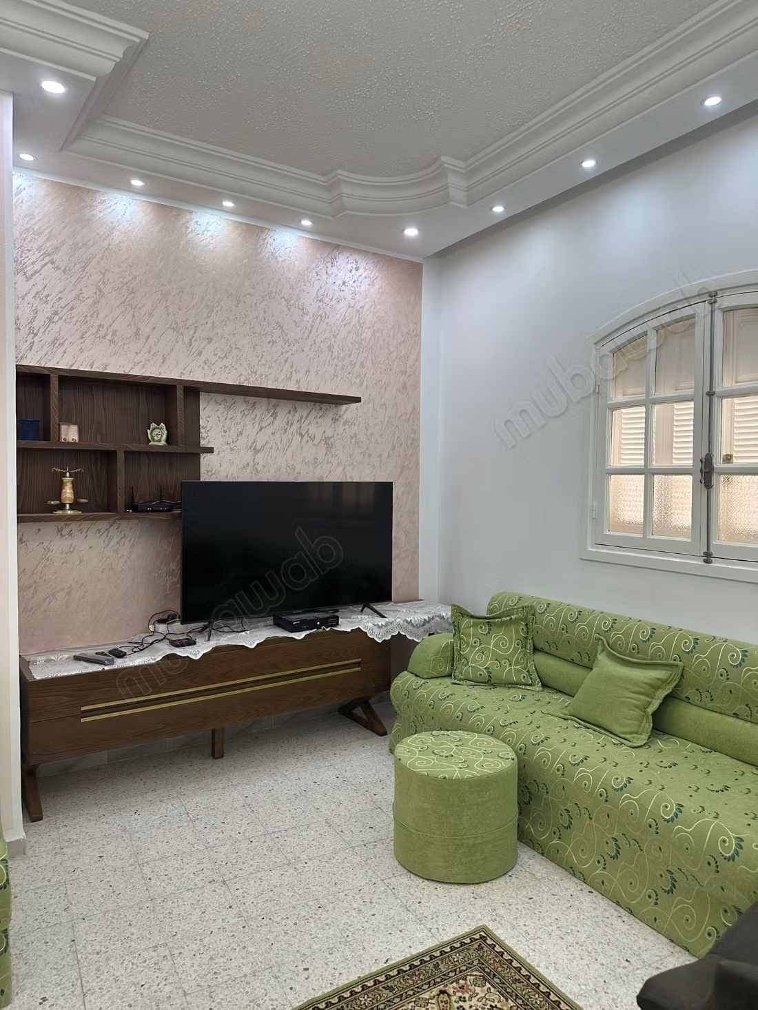 Beautiful villa made of carved stone / good location