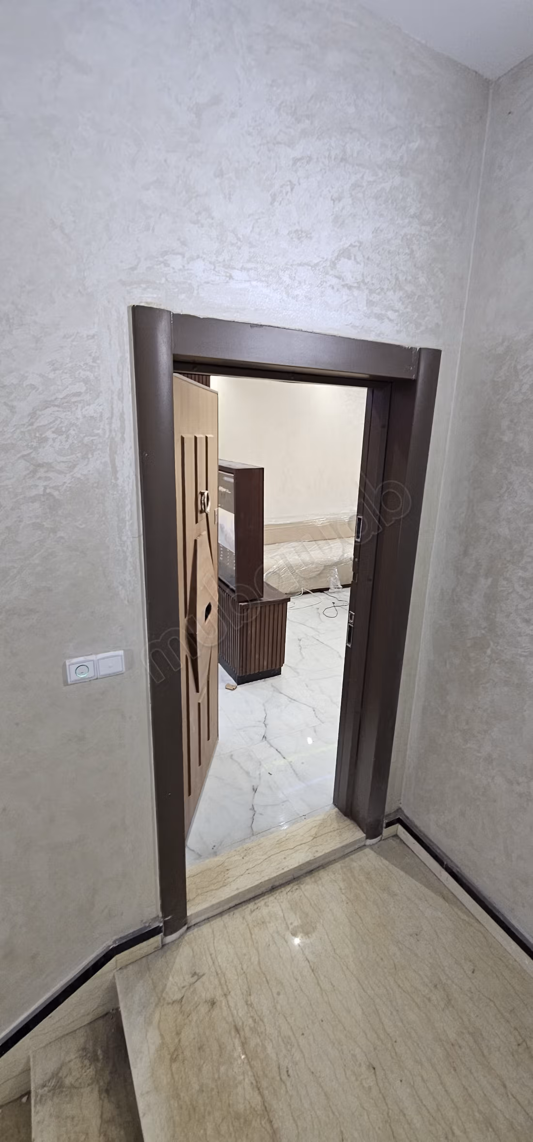 House for sale with deed title very quiet
