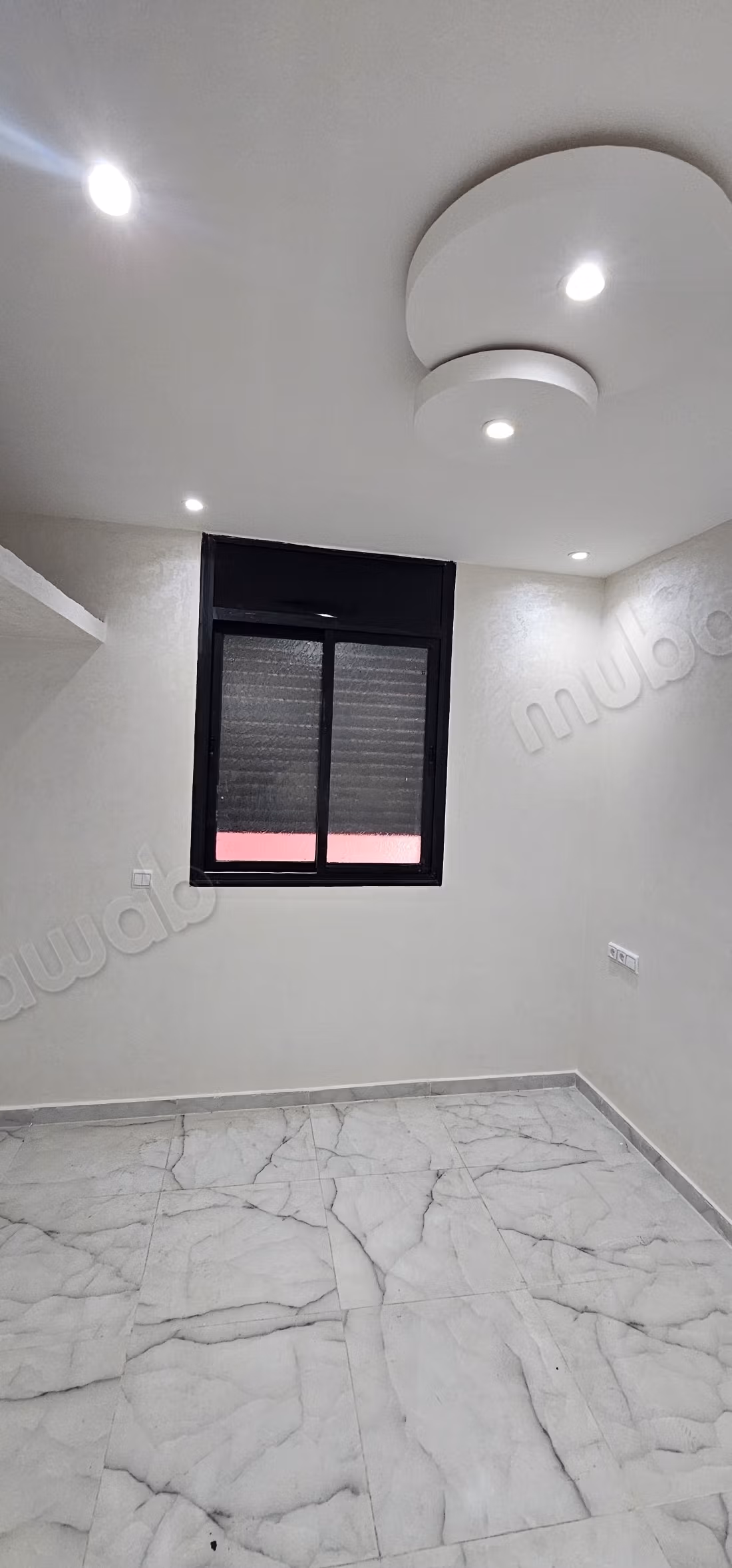 House for sale with deed title very quiet
