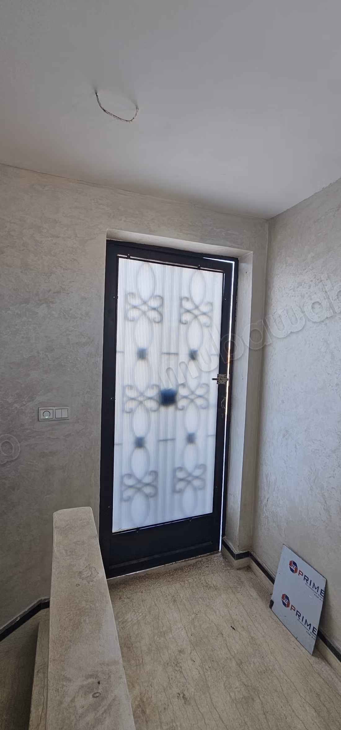 House for sale with deed title very quiet