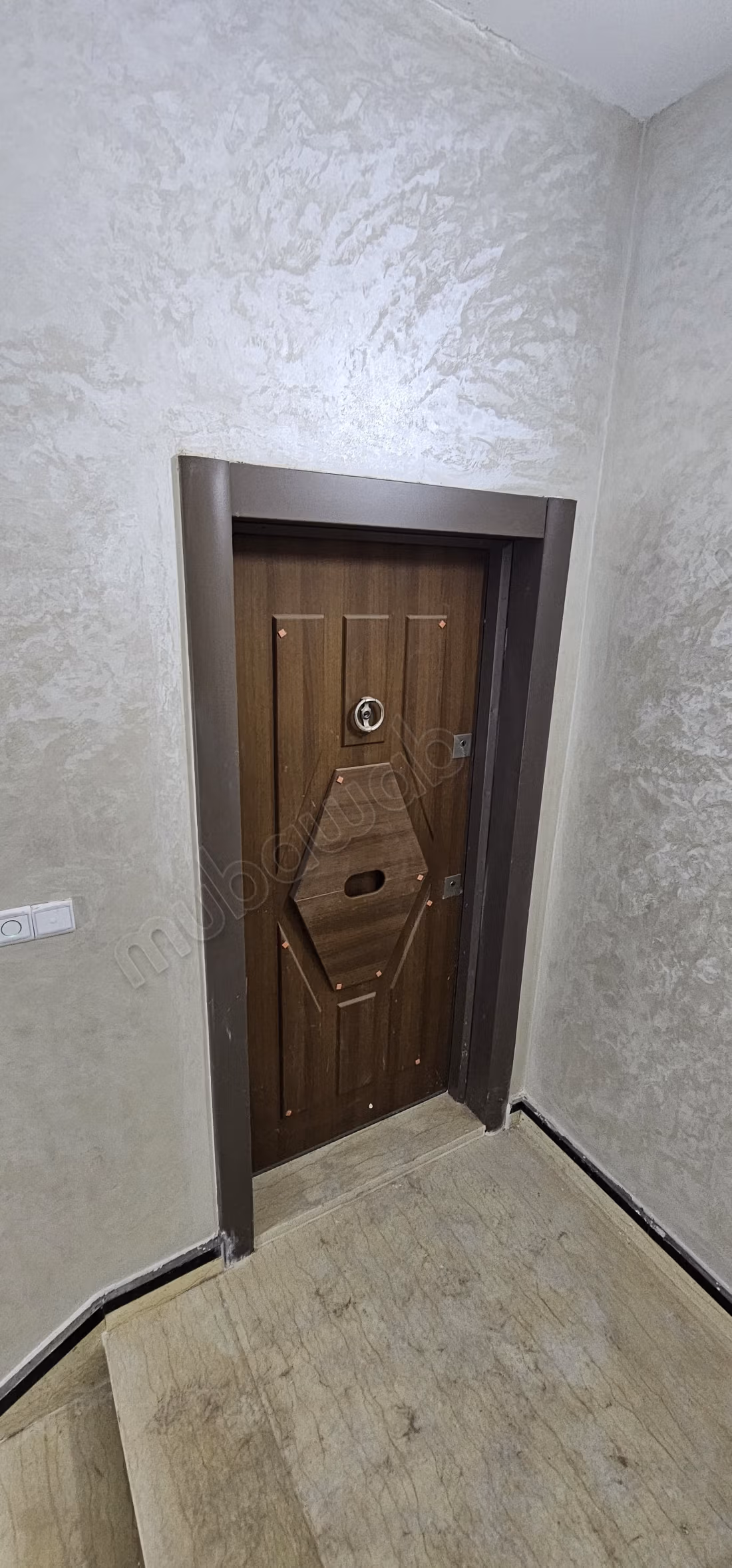 House for sale with deed title very quiet