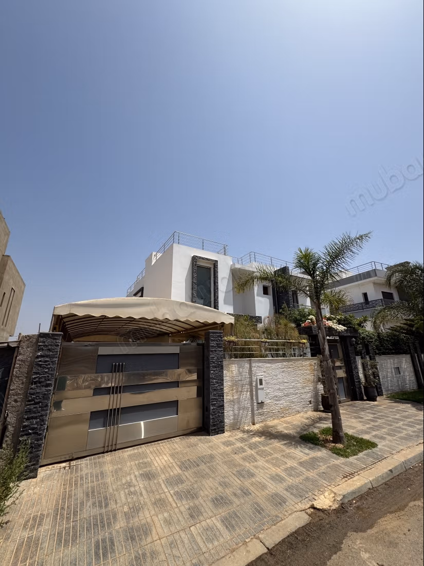 Unfurnished luxury villa in Tamesna
