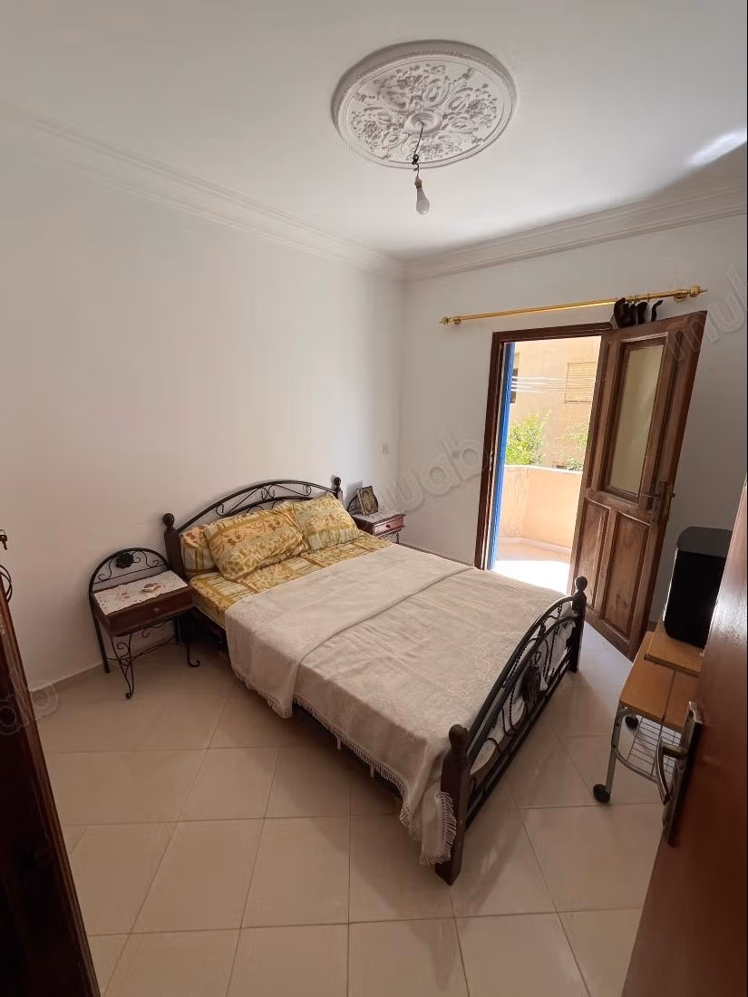Appartement à l'achat à Martil. 
2 chambres. 
Meublé