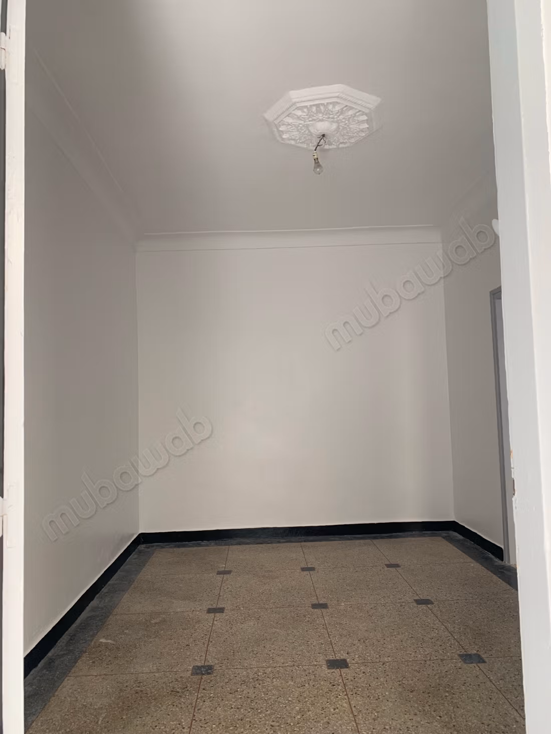 Vend appartement à Hay Sadri.
Surface totale 99 m²