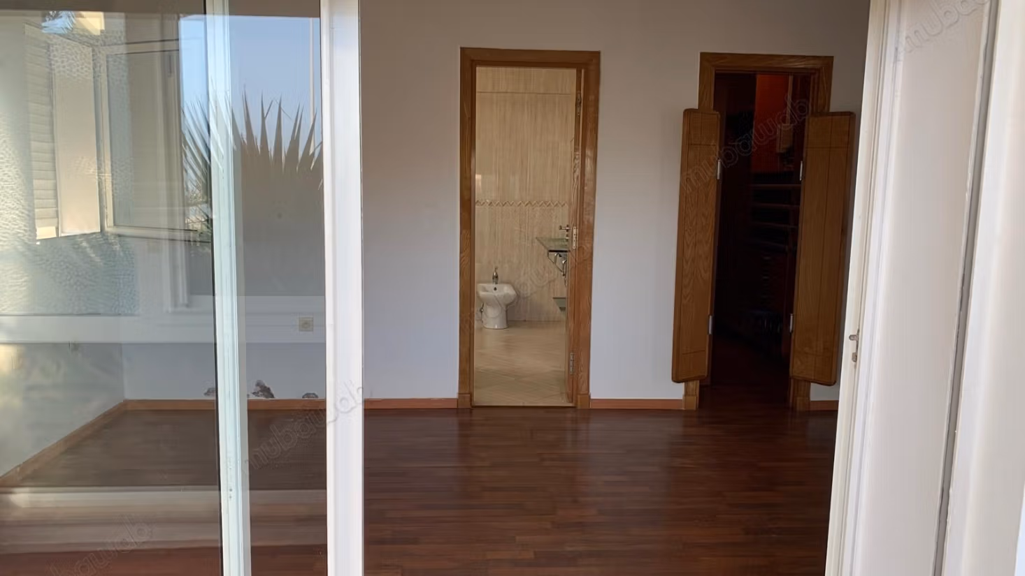 VILLA 685 mètres² avec Piscine, plage 2min à pied