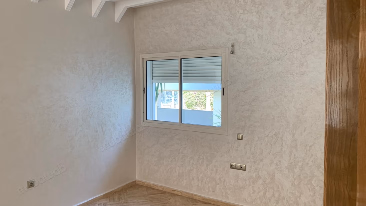 VILLA 685 mètres² avec Piscine, plage 2min à pied