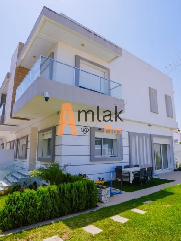 Espléndida villa en venta en Tanja Balia. 5 hermosas habitaciones. Amueblada