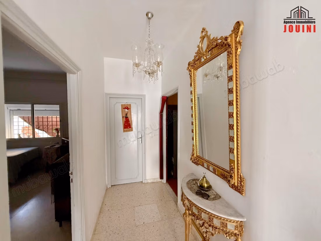 Grande Maison 394 m² à Cité El Ghazela