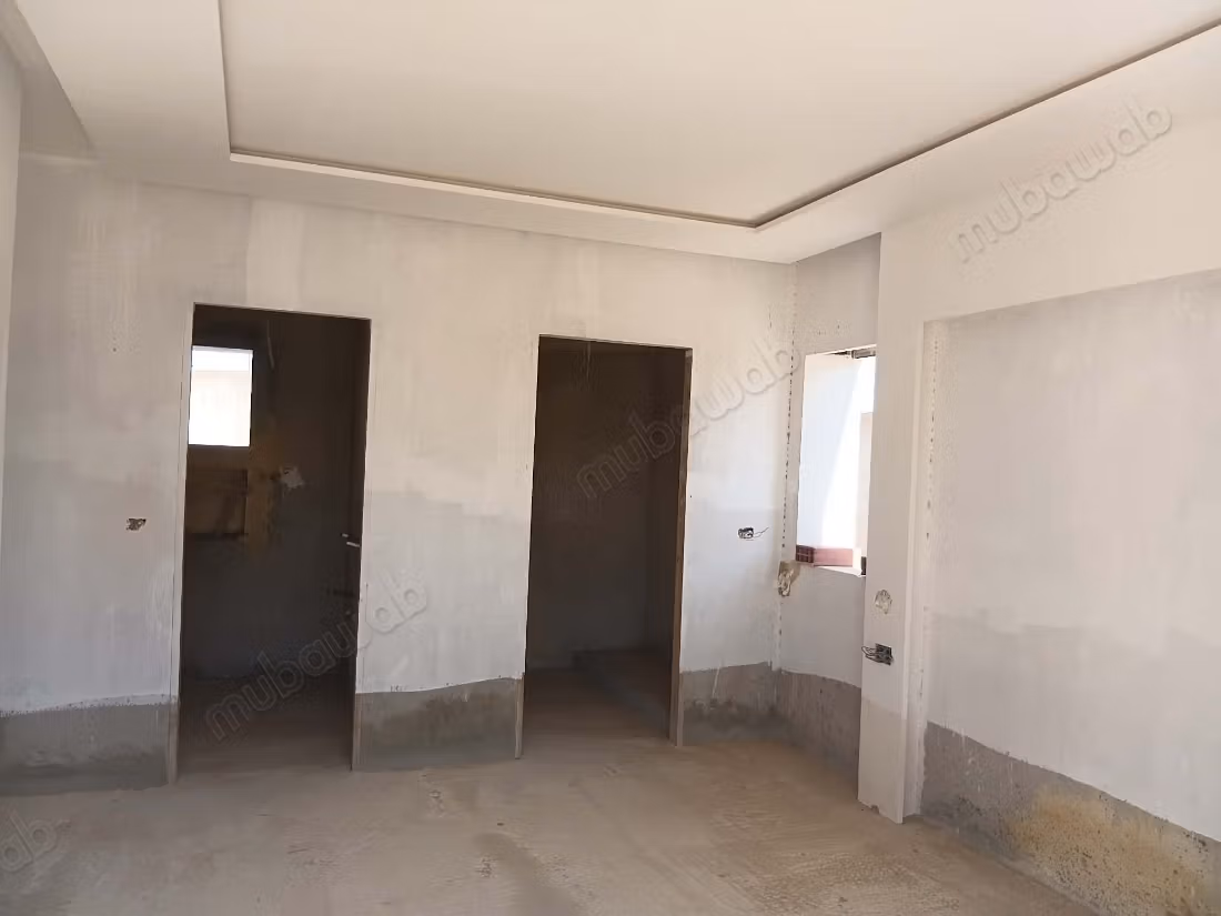 Sale of an excellent house in Sultania. 3 excellent rooms. Pool, air conditioning