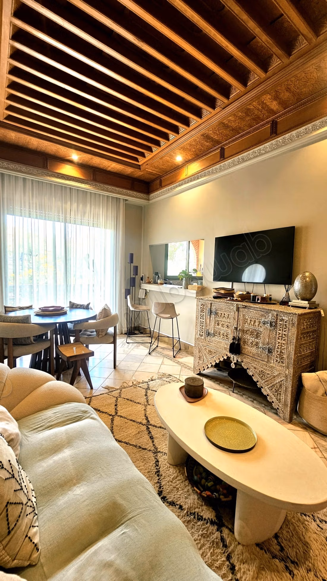 Appartement en vente à Ennakhil Palmeraie.
Superficie 115 m².
Bien meublé