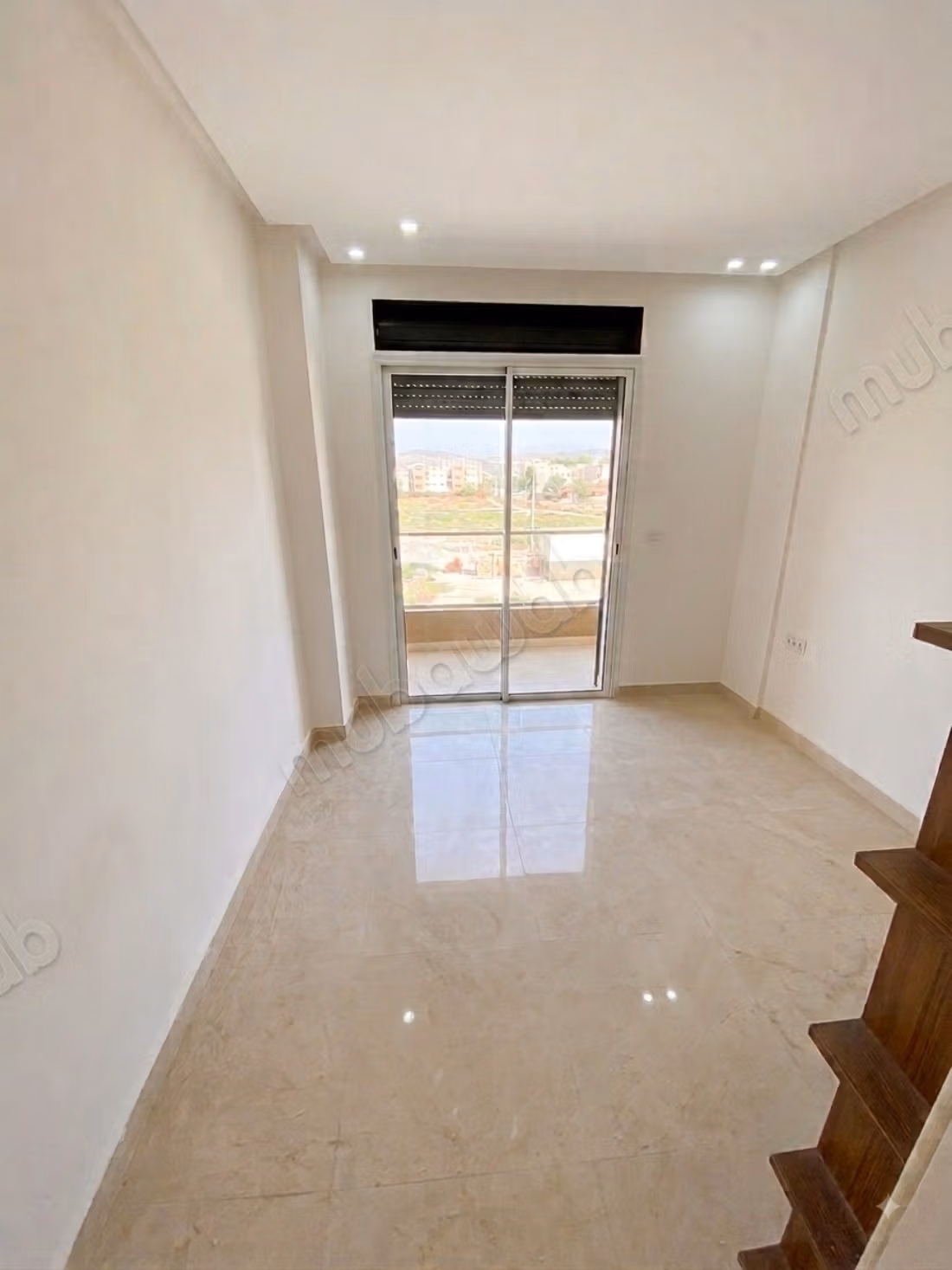 Appartement à vendre avec cour privative à Saidia
