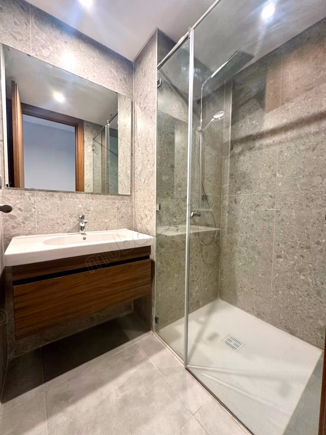 Apartment for rent in Casablanca Finance City. 3 rooms. Elevator and terrace