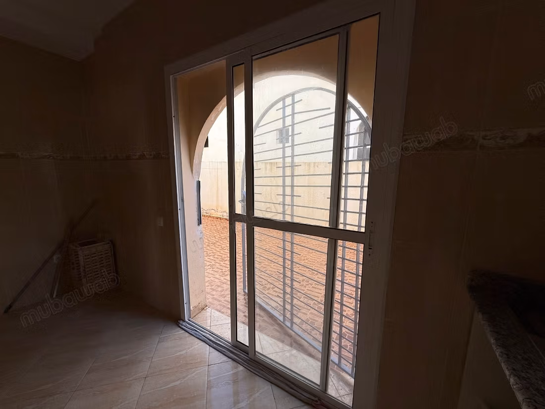 Pequeña casa individual en venta