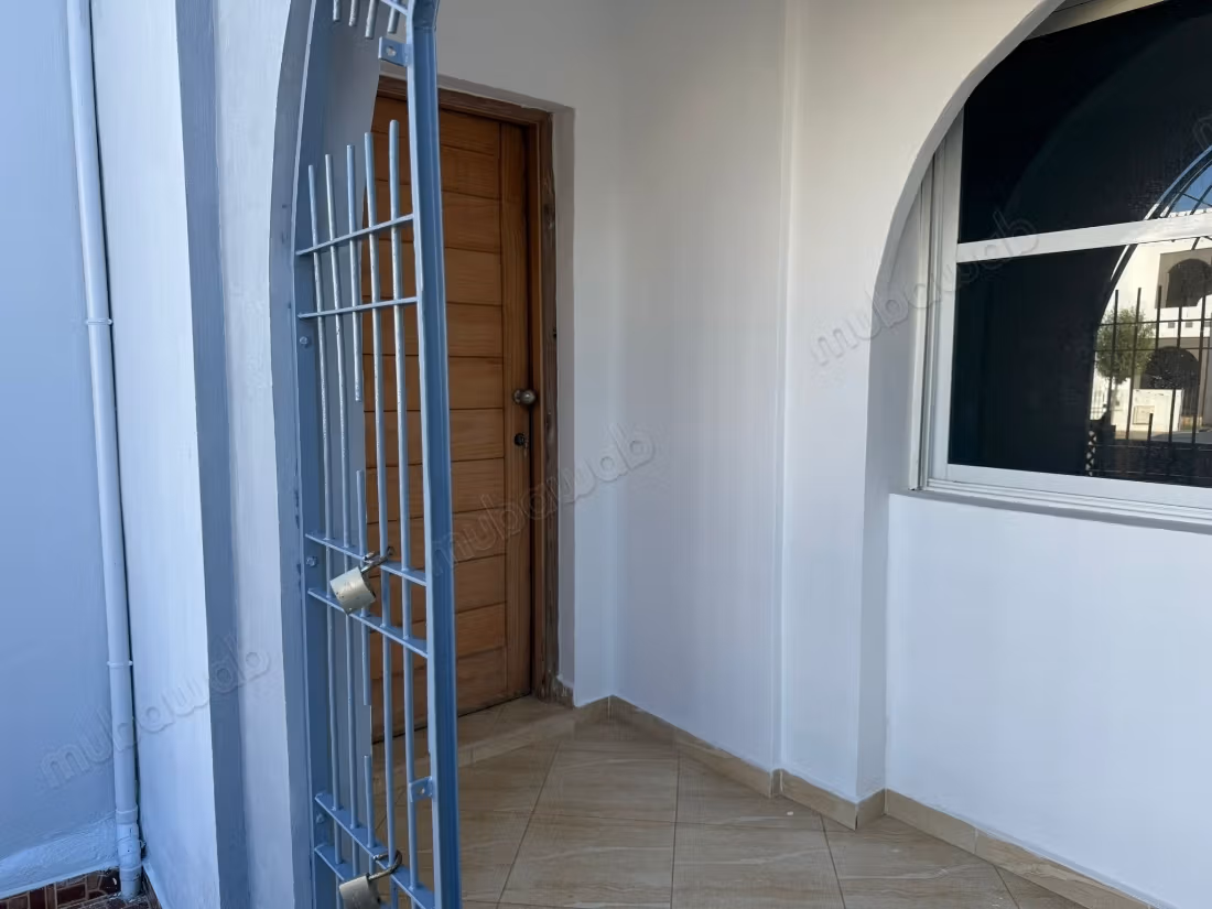 Pequeña casa individual en venta