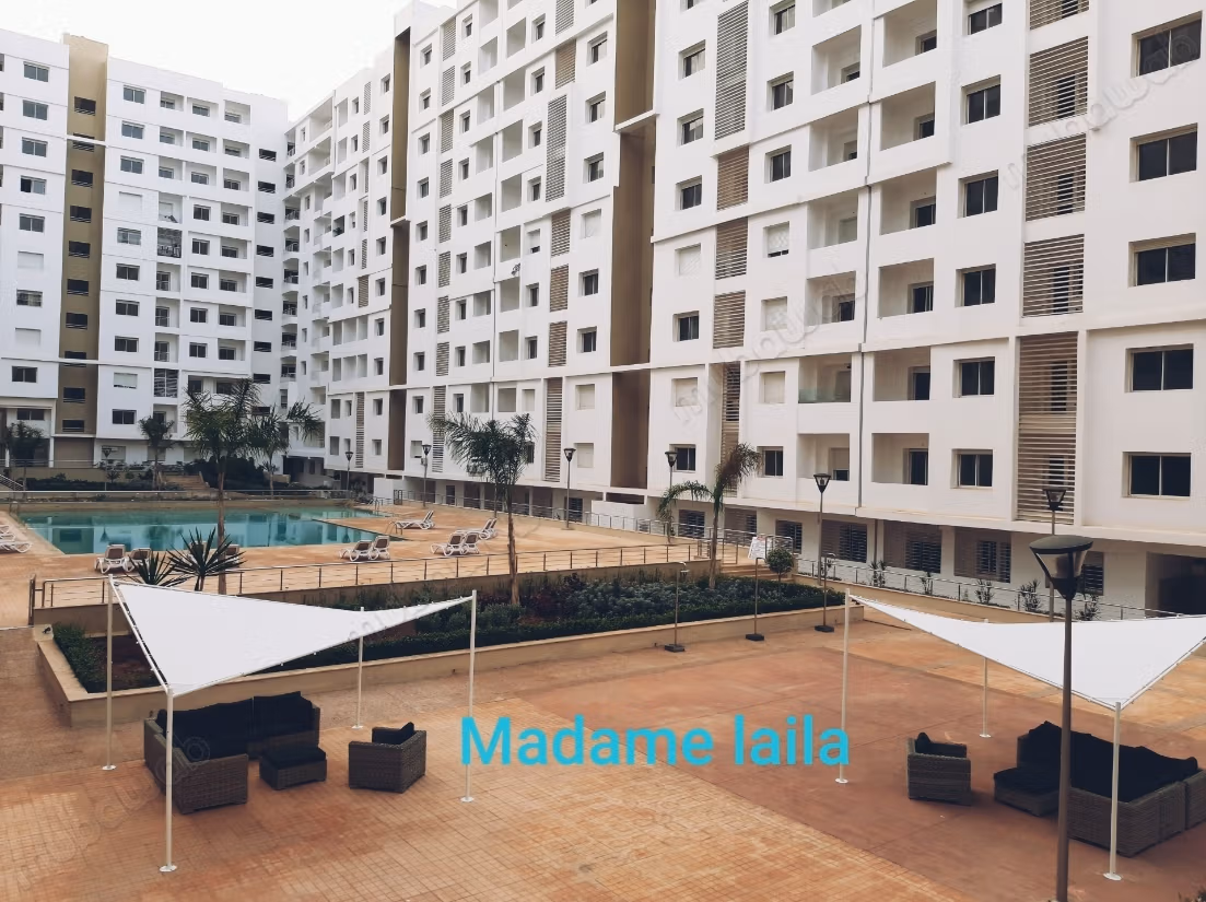 LUXURIOUS Furnished Apartment With Wi Fi SMARTV and Pool