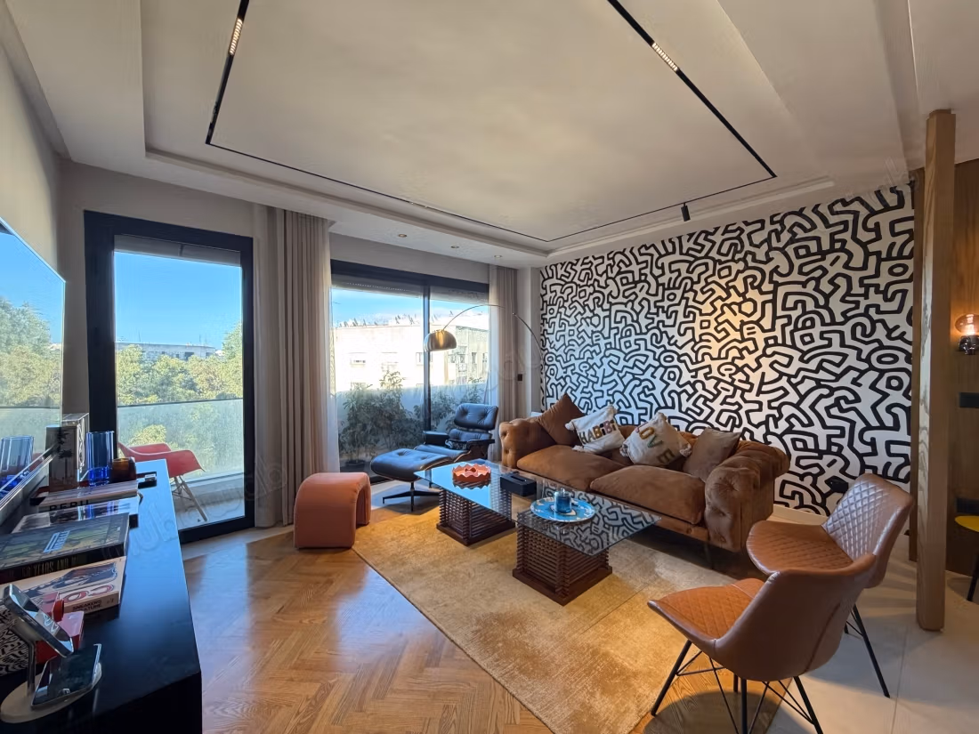Studio meublé à louer au cil