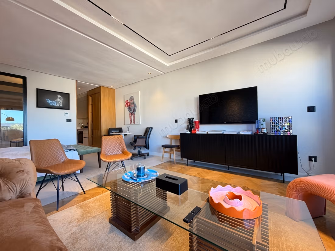 Studio meublé à louer au cil