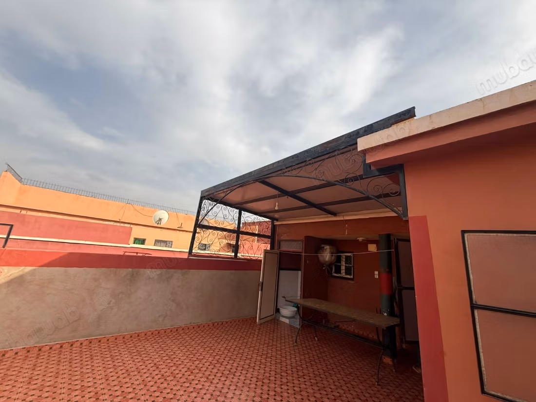 Maison 124m² à Marrakech – 7 chambres  terrasse